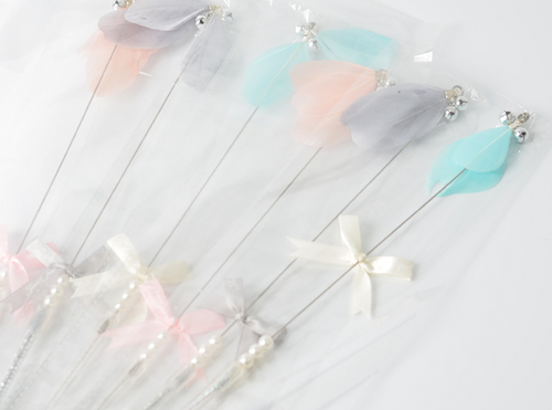 Acrylic Handle Cat Toy with Feather and Bell Wand