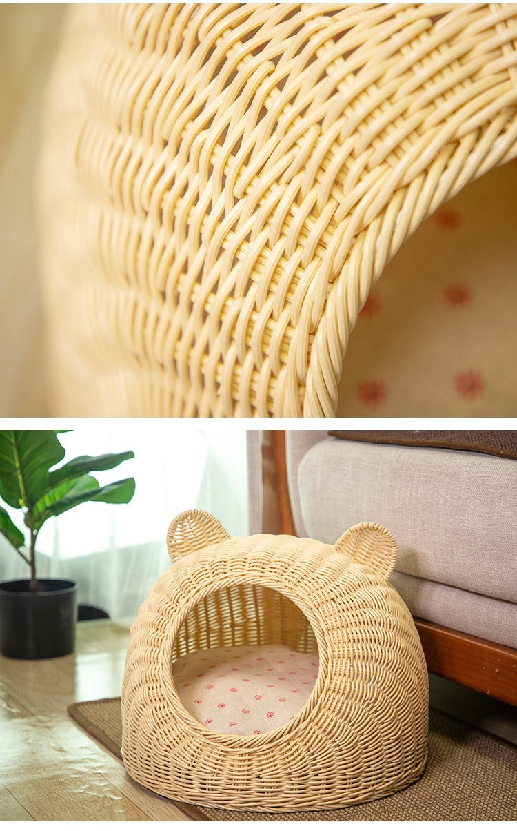 Hand-Knitted Semi-Enclosed Cat House